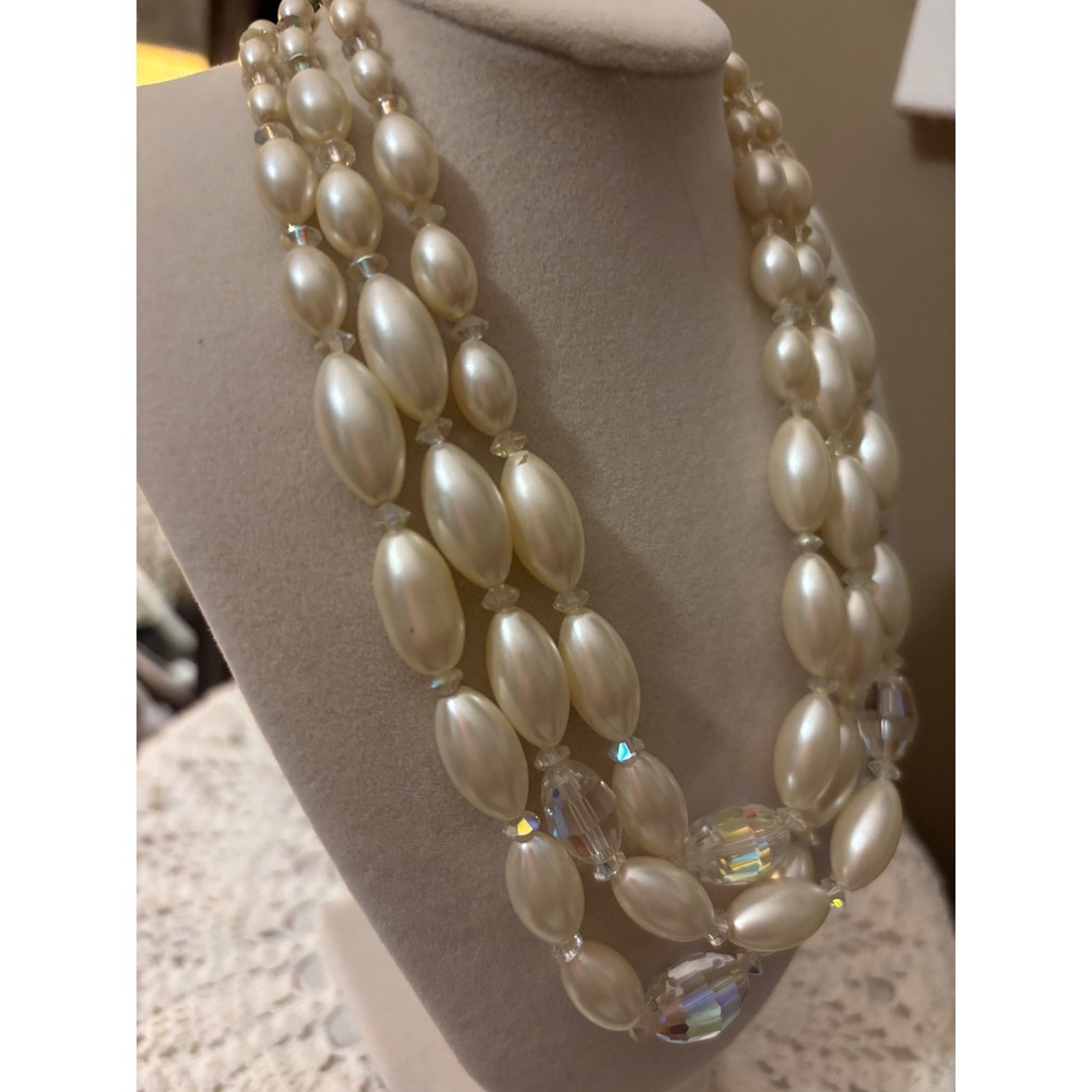 Triple Strand Faux Pearl Rice Bead Necklace AB Crystal Iridescent Cream vintage - Picture 6 of 16